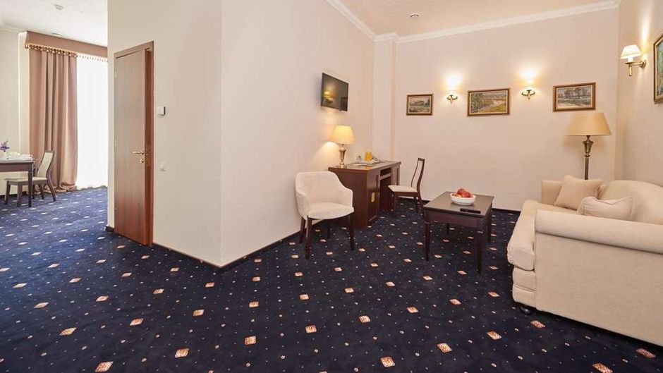 City Holiday Resort & Spa Room