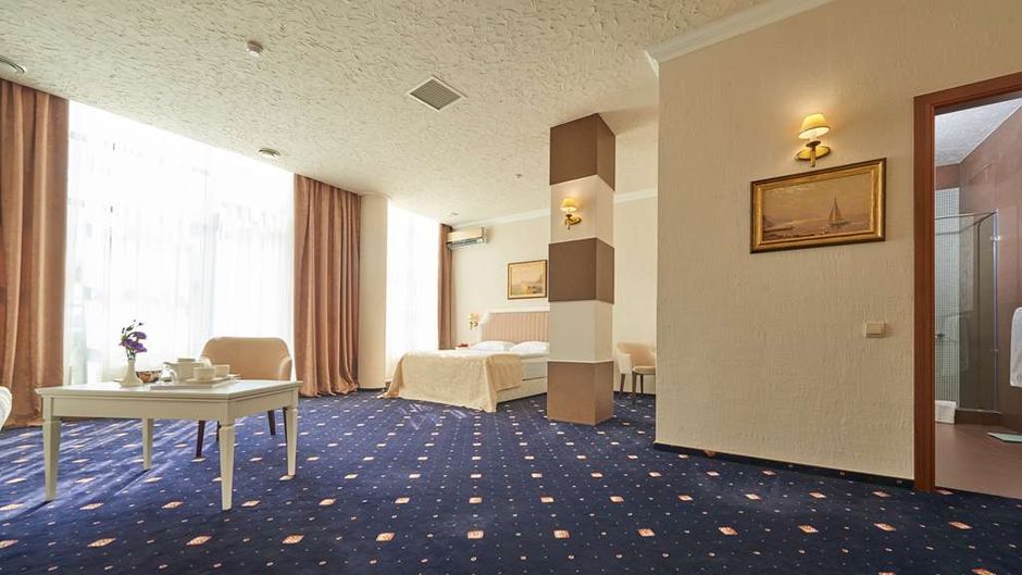 City Holiday Resort & Spa Suite