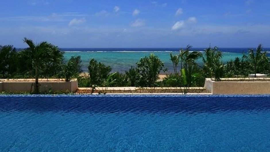 Kafuu Resort Fuchaku Condo Hotel Pool