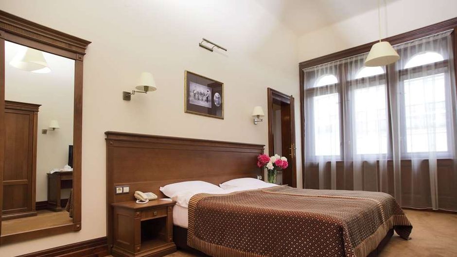 George Hotel Room