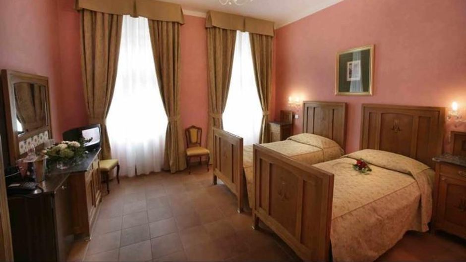 Hotel Caesar Prague Room