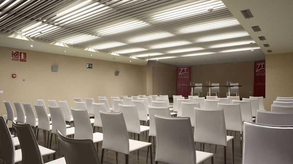 Villa Olimpica Suites Hotel Barcelona Meeting