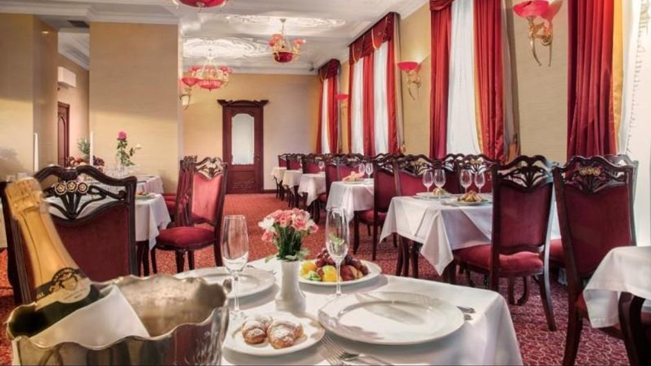 Staro Hotel Restaurant