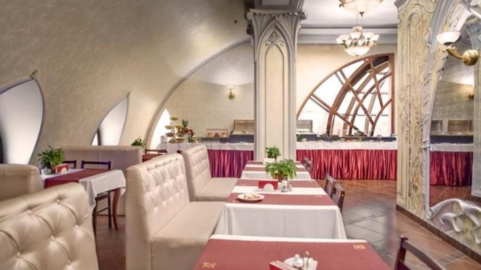 Staro Hotel Restaurant