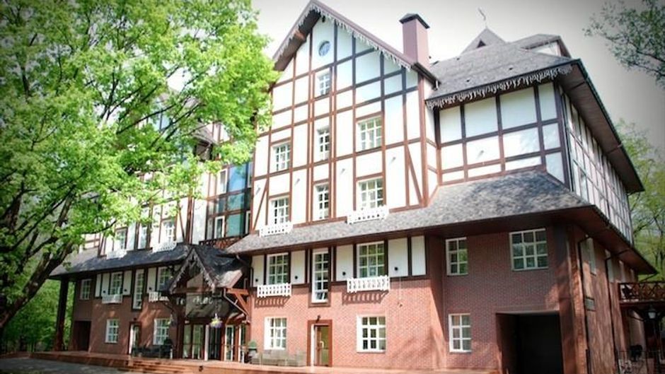 Park Hotel Golosievo Exterior
