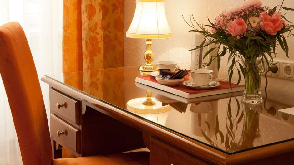 Hotel Kaiserin Elisabeth Room