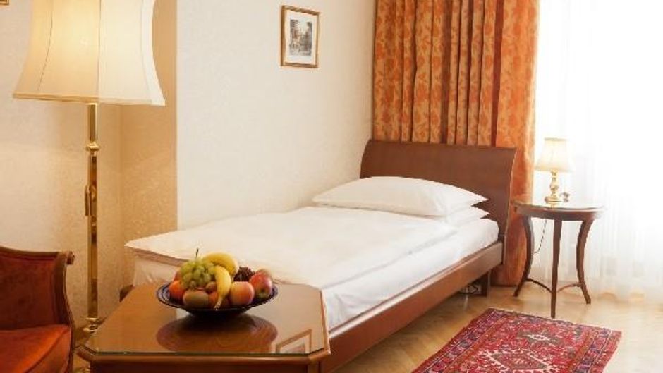 Hotel Kaiserin Elisabeth Room