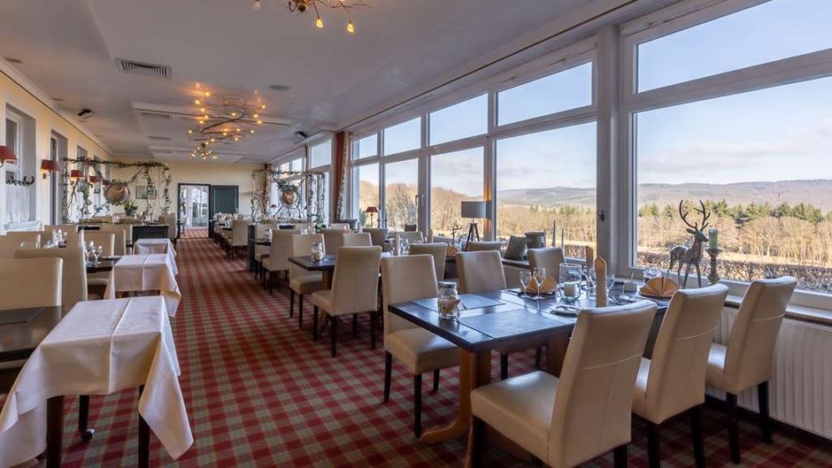 TOP Jagdschloss Niederwald Restaurant