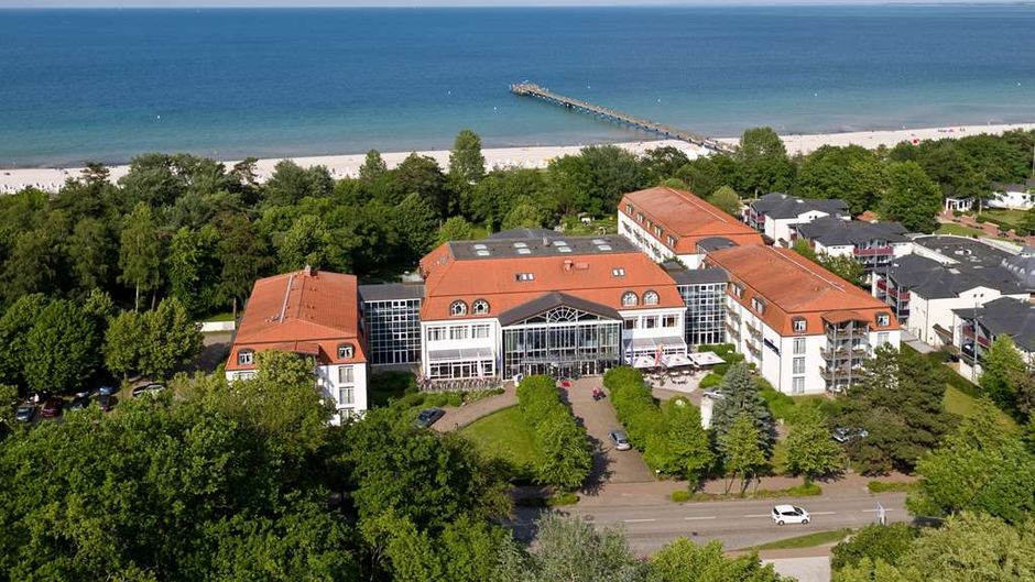 TOP CountryLine Seehotel Exterior