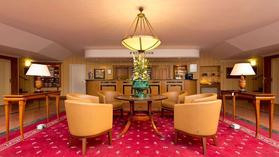 TOP VCH Hotel Am Schlosspark Lobby