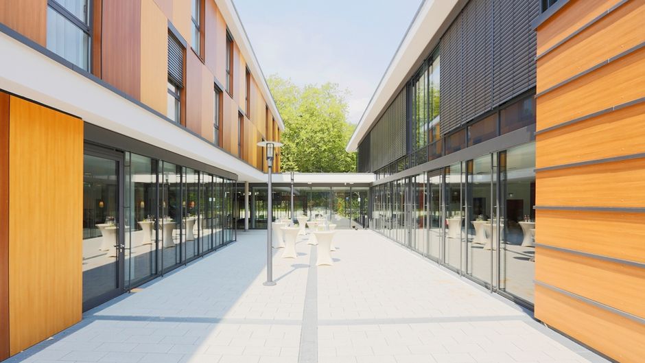 TOP Hotel Franz-City & Conference Hotel Exterior