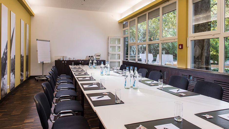 TOP EMBRACE Hotel Grenzfall Berlin Mitte Meeting