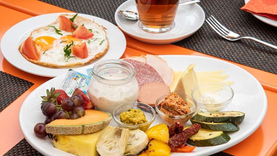 TOP EMBRACE Hotel Grenzfall Berlin Mitte Restaurant