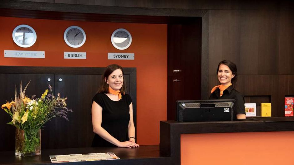 TOP EMBRACE Hotel Grenzfall Berlin Mitte Lobby