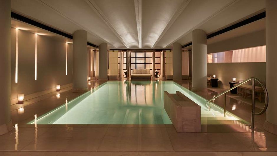 Claridge's Pool
