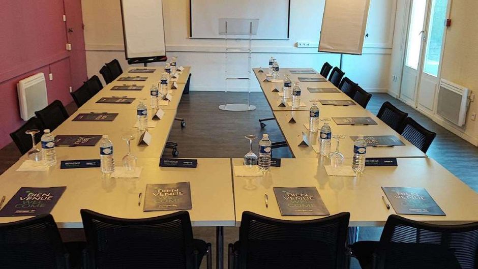 Campanile Arras Meeting