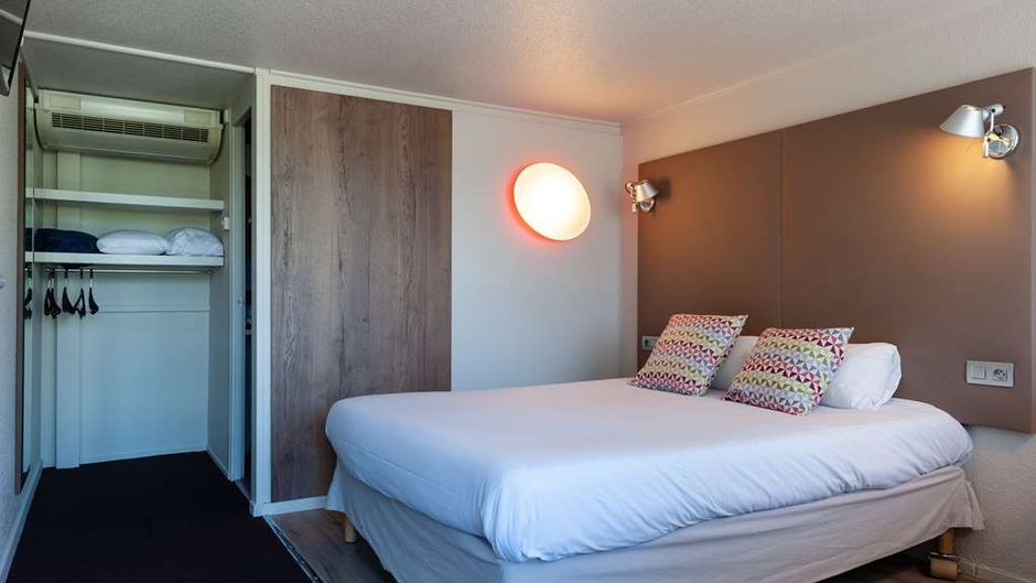Campanile Beaune Room