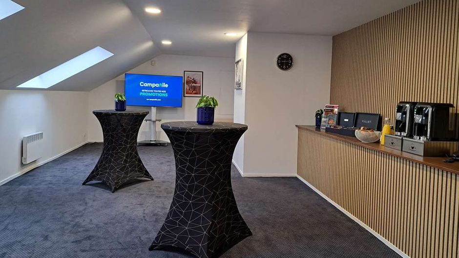 Campanile Beauvais Meeting
