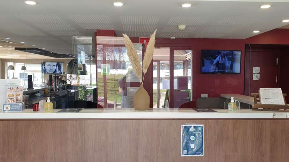 Campanile Besancon North Lobby