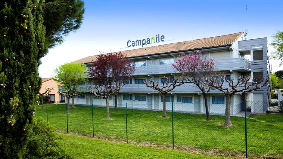 Campanile Beziers Exterior