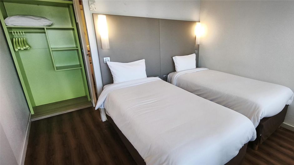 Campanile Beziers Room