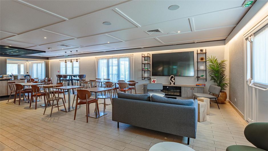Campanile Biarritz Lobby