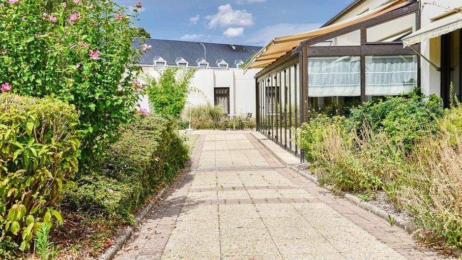 Kyriad Blois Sud Hotel - Vineuil Exterior