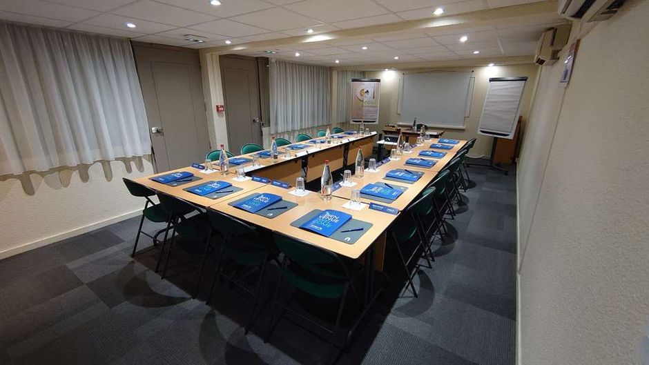 Hotel Campanile Bordeaux Nord - Le Lac Meeting