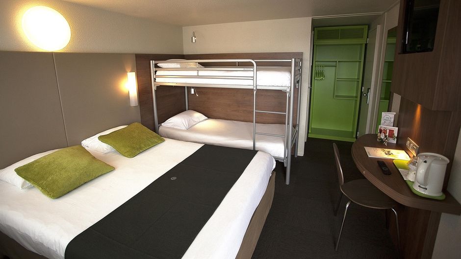 Hotel Campanile Bourges North Room