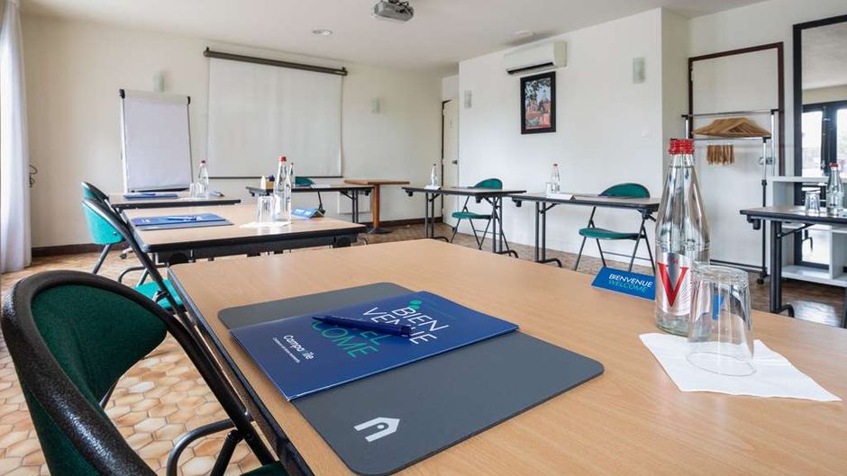 Campanile Brive Meeting