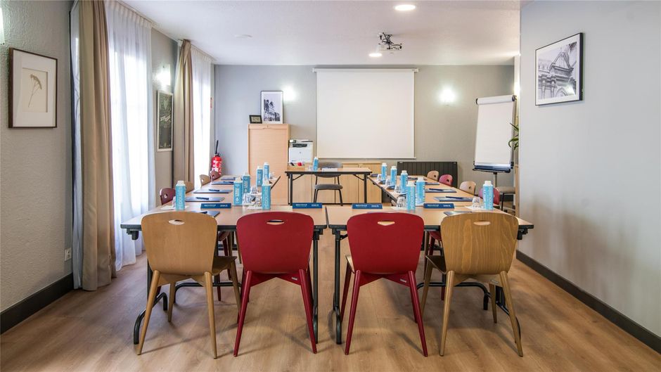 Campanile Brive Meeting