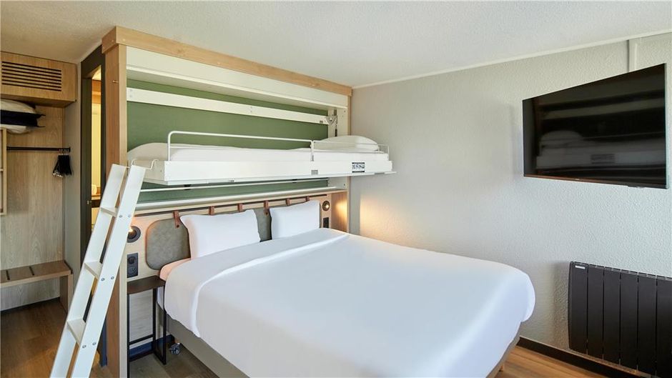Campanile Cergy Pontoise Room