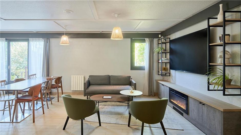 Campanile Cergy Pontoise Lobby
