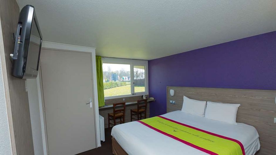 Kyriad Chantilly South Luzarches Room