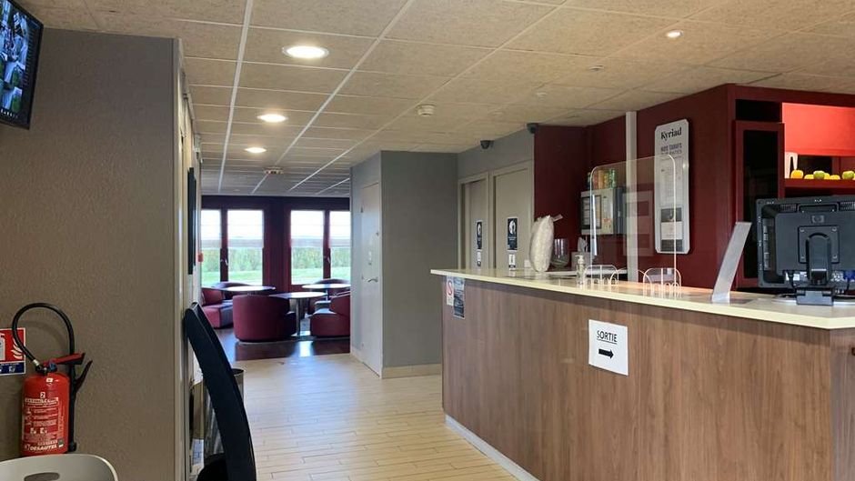 Kyriad Chateauroux Lobby