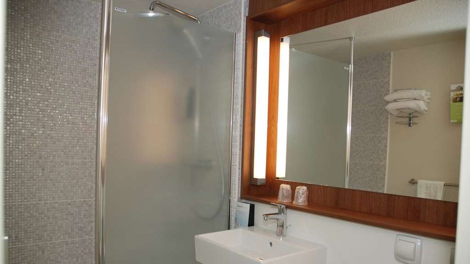 Hotel Campanile Creil Room