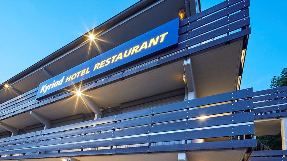 Campanile Hotel Exterior
