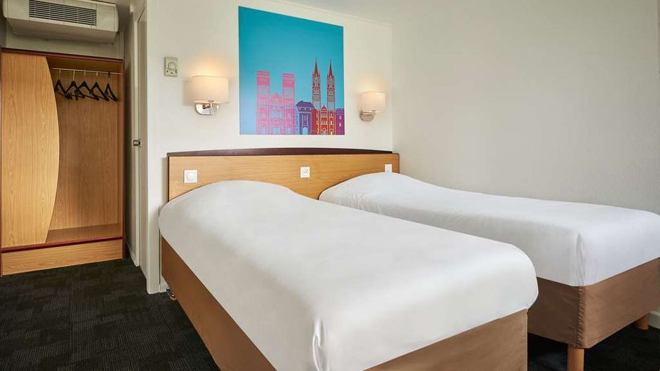 Kyriad Direct Hotel Room