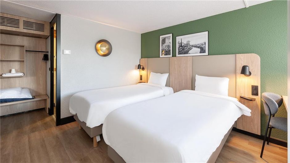 Campanile Hotel Room