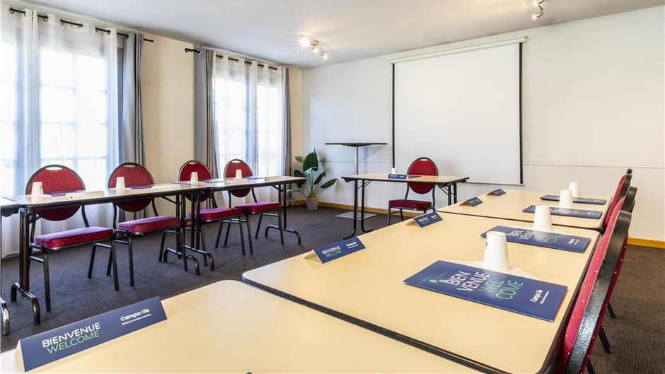 Hotel Campanile Evry Est Meeting
