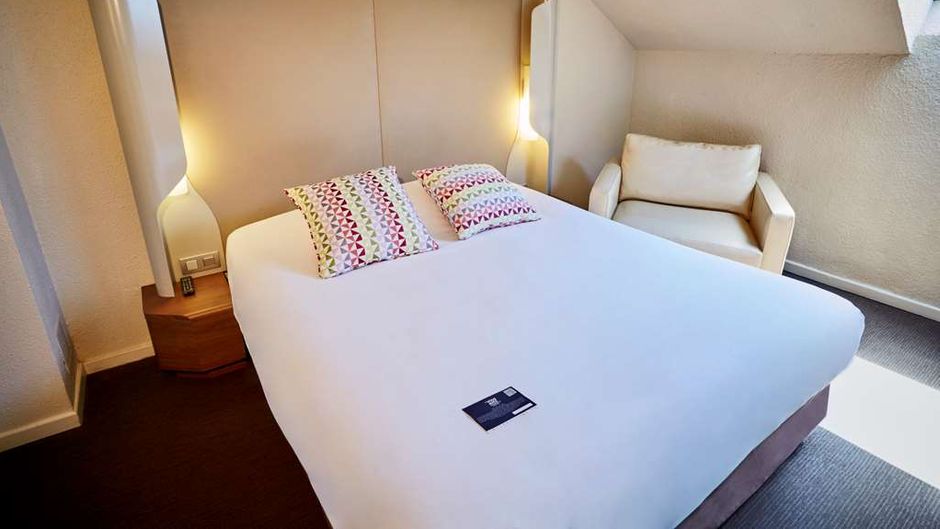 Campanile Corbeil Essonnes Room
