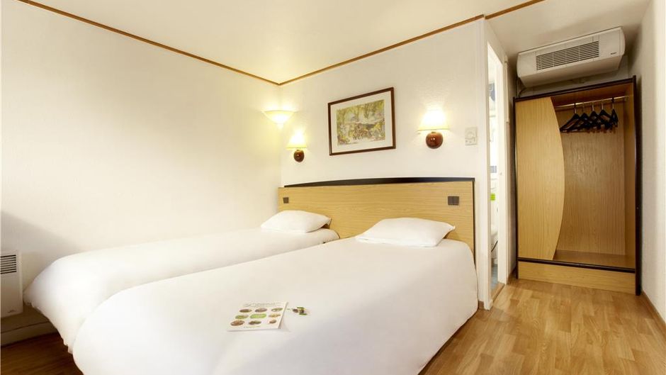 Campanile Grenoble Nord - Moirans Room