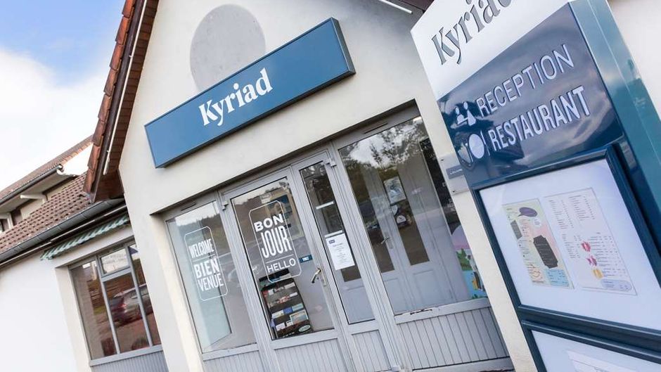 Hotel Kyriad Issoudun Exterior