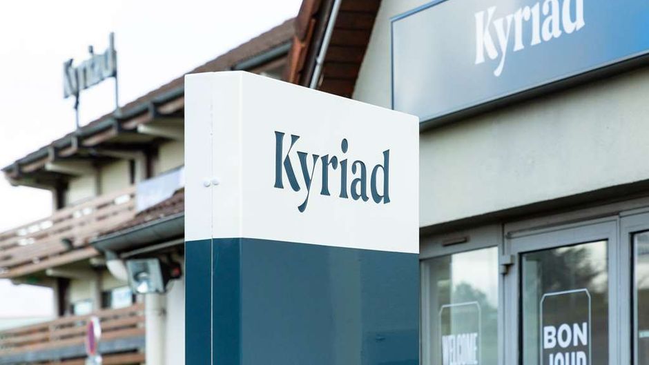 Hotel Kyriad Issoudun Exterior