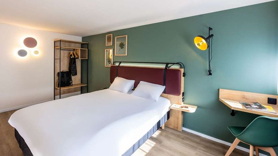 Hotel Campanile Rochelle North Suite