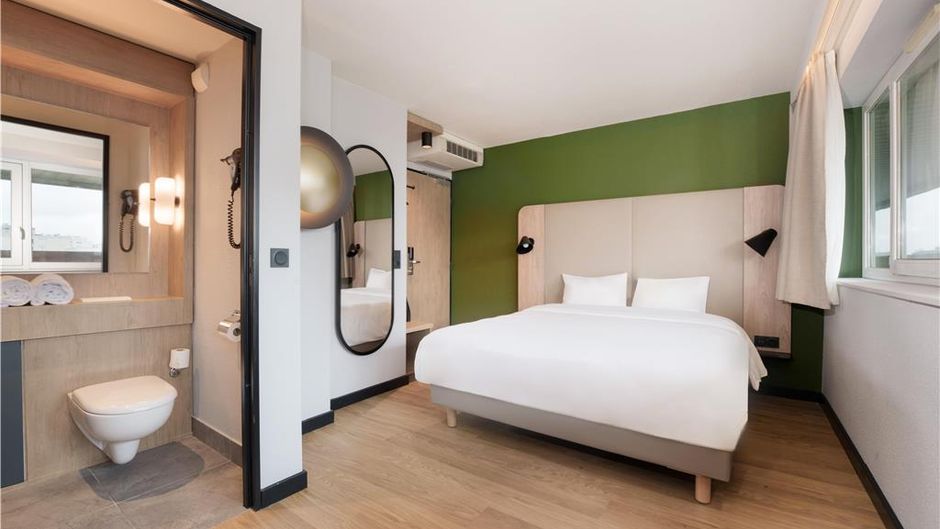 Hotel Campanile Le Blanc Mesnil Room
