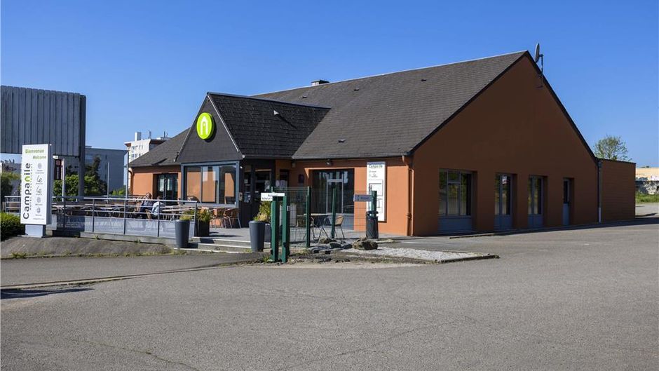 Campanile Le Mans Centre Exterior