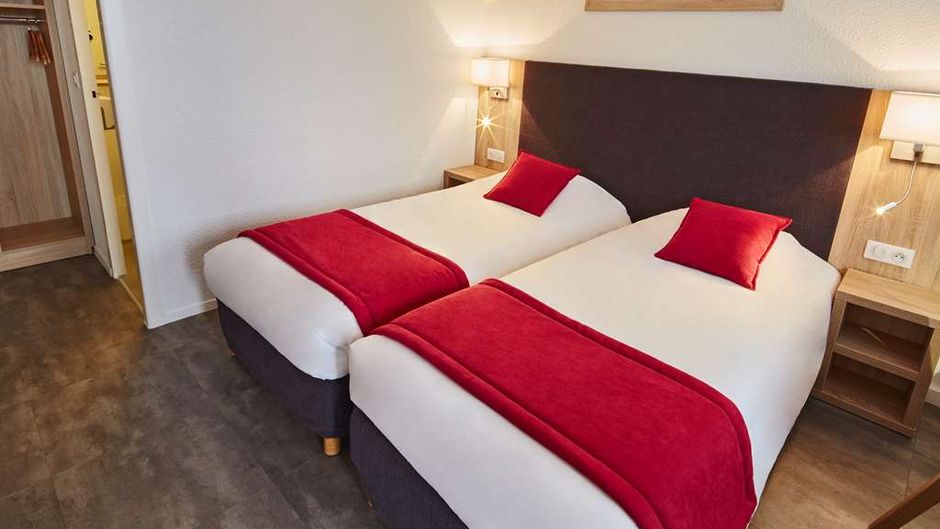 Hotel Campanile Lille Est Room