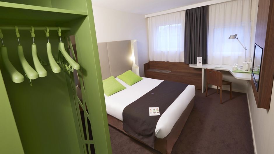 Campanile Lille Euralille Room