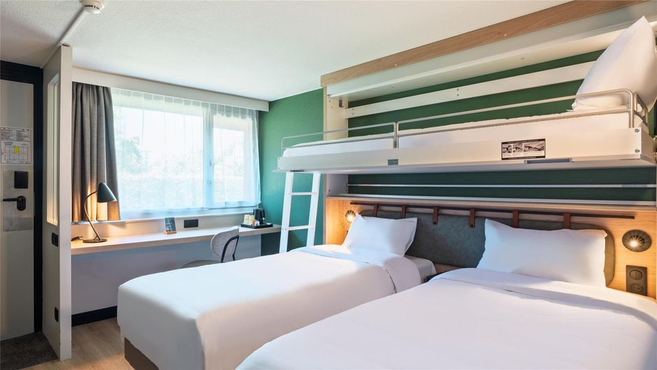 Hotel Campanile Lille North Room